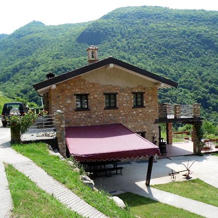 마로네 In A Green And Relaxing Atmosphere With Pool And Stunning Lake View 빌라 외부 사진